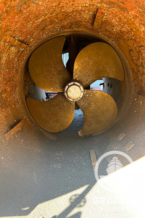 ship service thruster 06